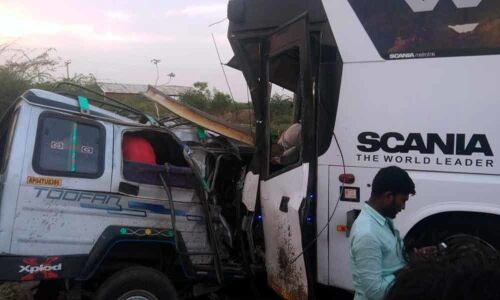 Bangalore bound SRS travels bus hit Toofan vehicle: 18 dead
