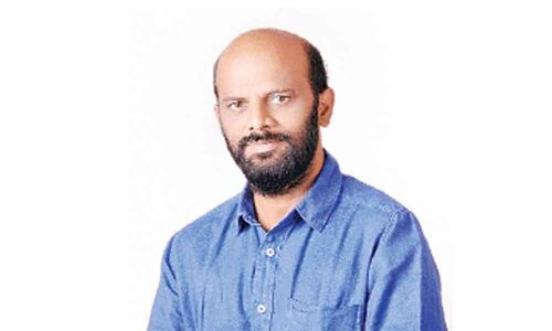 This man revels in micro-artistry