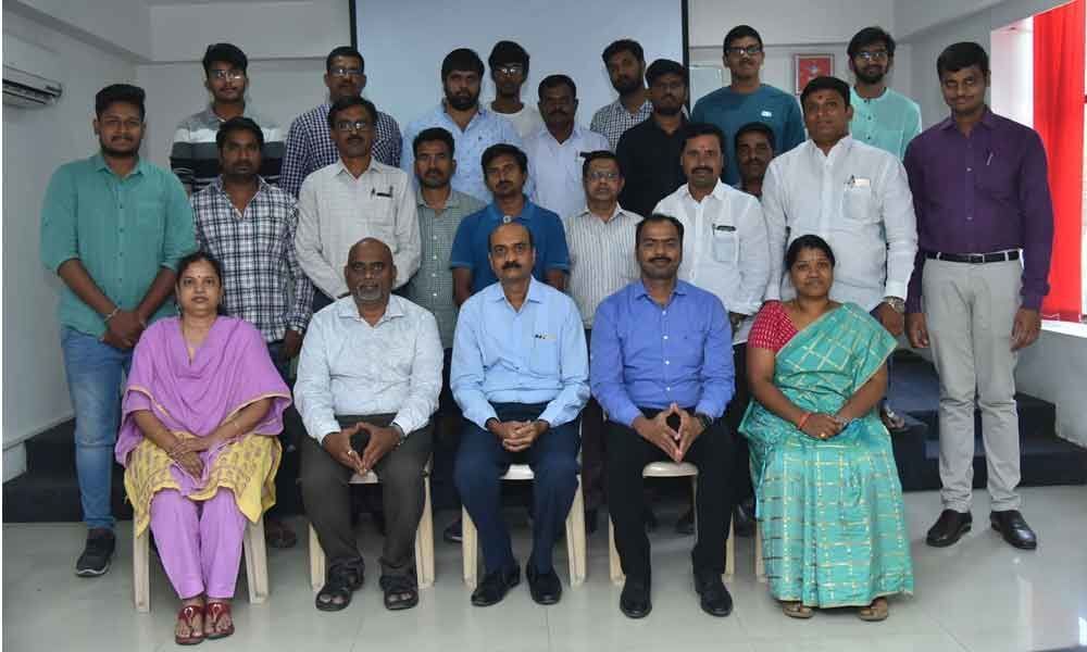 Aspiring speakers find right platform in Vaktha