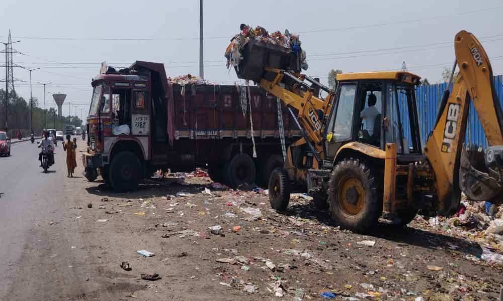 Careless dumping of garbage causes stink