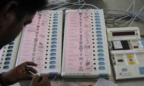 EVM glitches reported in several areas in Delhi