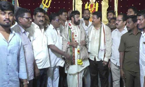 Actor Balakrishna offers prayers to Goddess Talupulamma