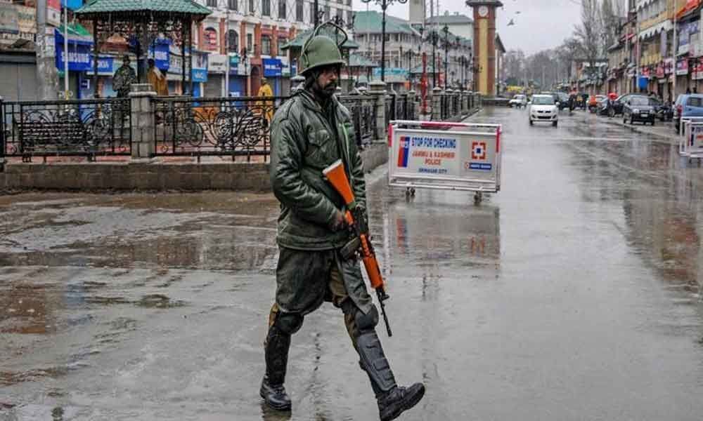 Partial shutdown affects life in Kashmir Valley