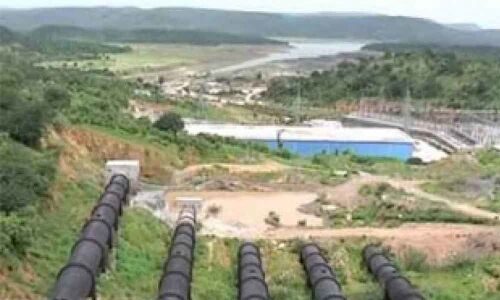 Victims of  Palamuru Ranga Reddy Lift irrigation project stage protest at collectorate