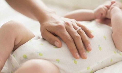 Summer guide to healthy hair & scalp for your baby