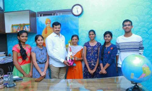 Warangal: Navayuga students shine