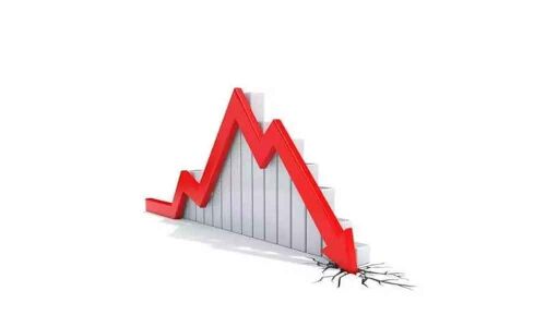 Financial stocks push markets into red