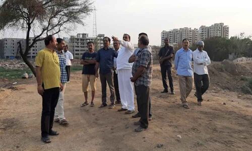 Arekapudi inspects tank beautification
