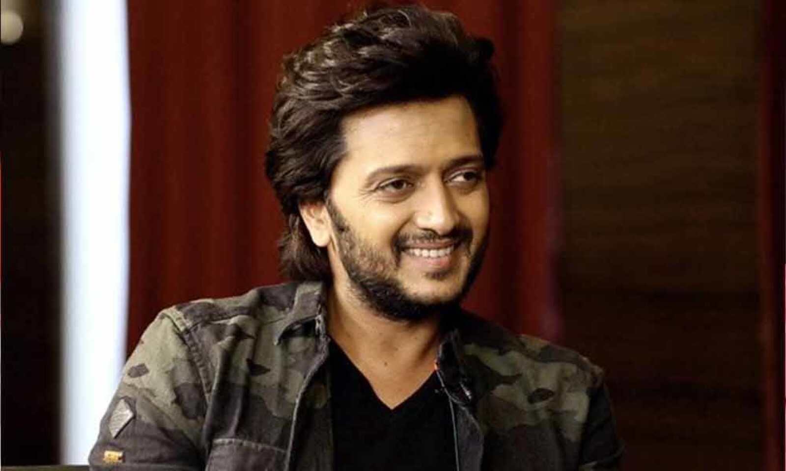 Ritesh Deshmukh Curly Hairstyle | Hairstyle, Curly hair styles, Curly