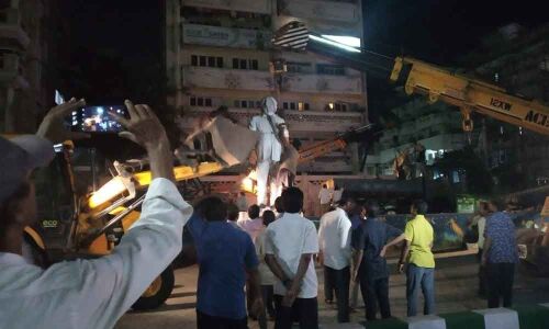 Removal of celebrities statues in Visakhapatnam