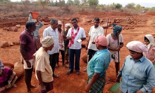 AP Rythu Sangam inspected NREGS works at CK Dinne mandal