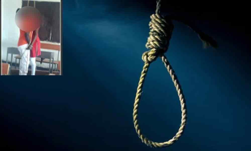 Telangana: Lovers commit suicide in Siddipet