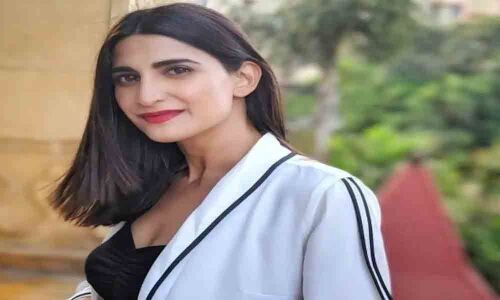 Prakash Jhas remark not against me: Aahana Kumra