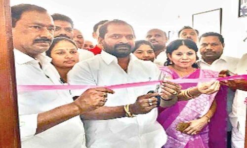 Minister inaugurates Arya Clinic