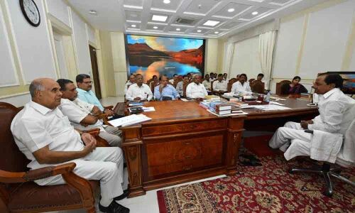 CM moots hydel power generation at Kaleshawaram