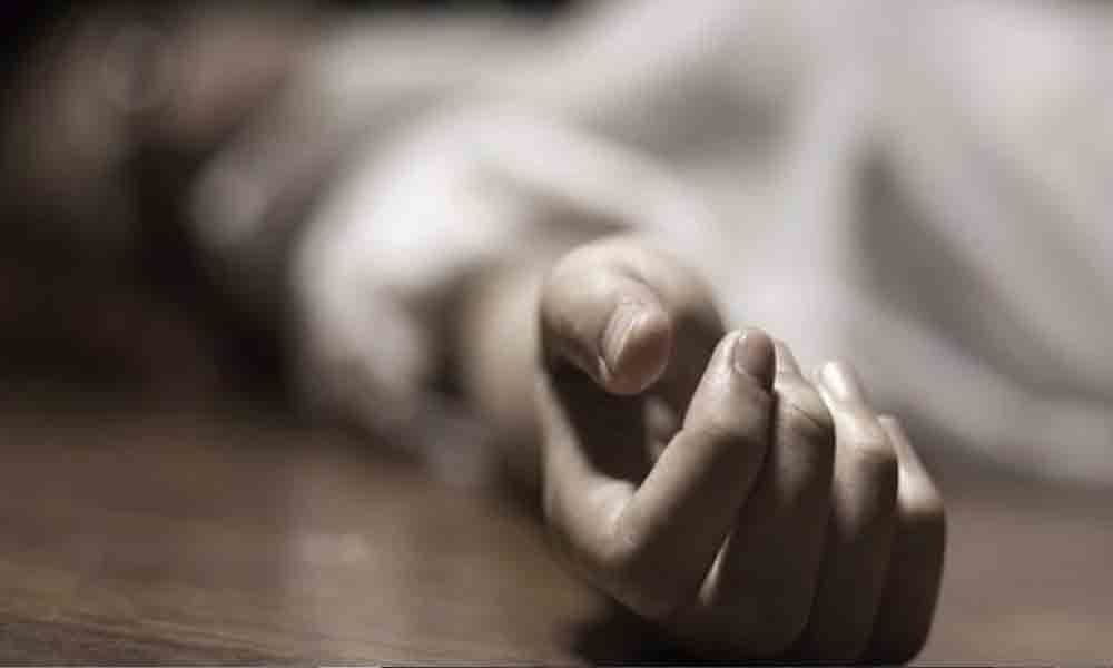 Patient jumps to death from hospital building in RIMS,Adilabad