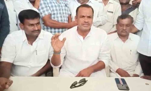 Komati Sr hits back at Gutha for slamming family members