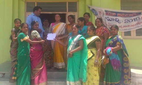 Asha workers stage stir for salaries