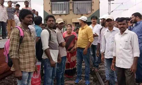 Protests intensified for cancellation of push-pull services