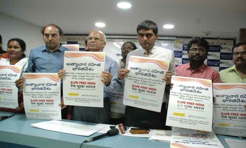 Many leaders pledge for Rape Free India