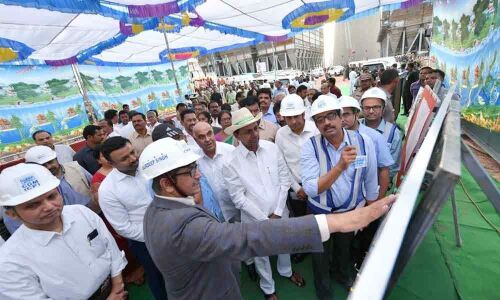 Local coal can make power cheaper: CM KCR