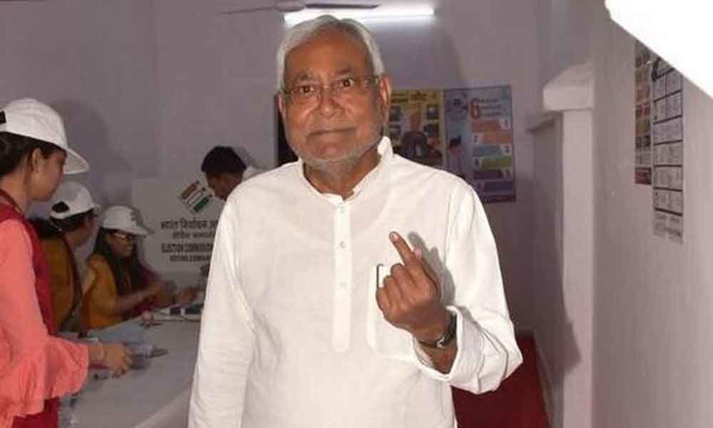 Pragya Thakur should be expelled from BJP: Nitish Kumar