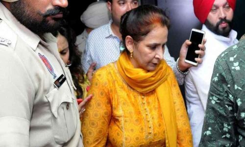 Amarinder should resign if Congress loses in Punjab says Navjot Kaur Sidhu