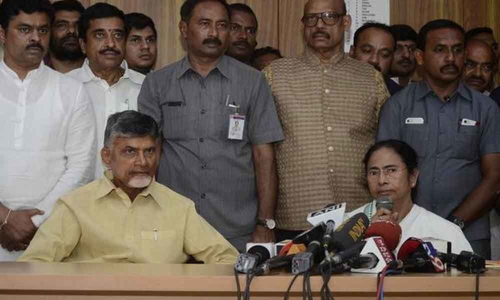 AP CM Chandrababu Naidu to meet Mamata for post-poll alliance talks in Kolkata