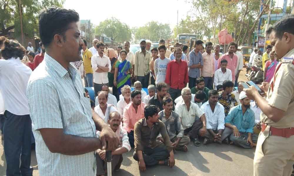 Villagers protest over acute water scarcity