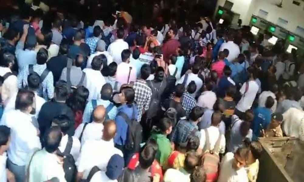 Watch: Due to a technical snag, Delhi Metro services affected on Yellow Line