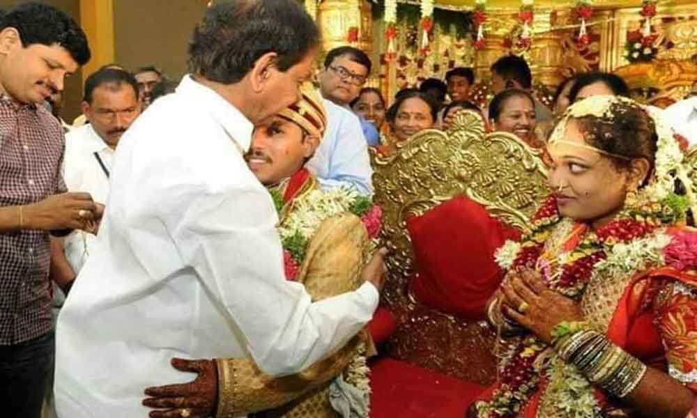 CM KCR attends cooks marriage