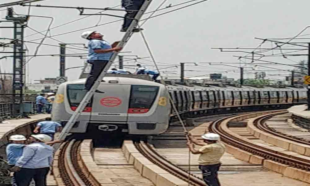 Technical snag in Metros Yellow line leaves scores of Delhiites in mayhem