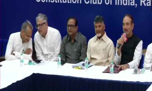 After meeting, Opposition leaders flag EVM concerns with poll body