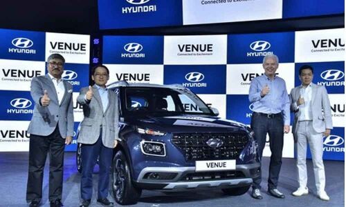 Hyundai introduces Venue compact SUV at Rs.6.50 lakhs in India