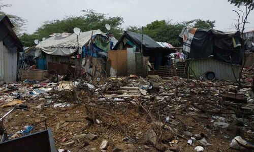 Caught in no mans land