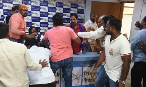 SC body leader Srisailam attacked at Press Club