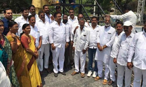 Rich tributes paid to former PM