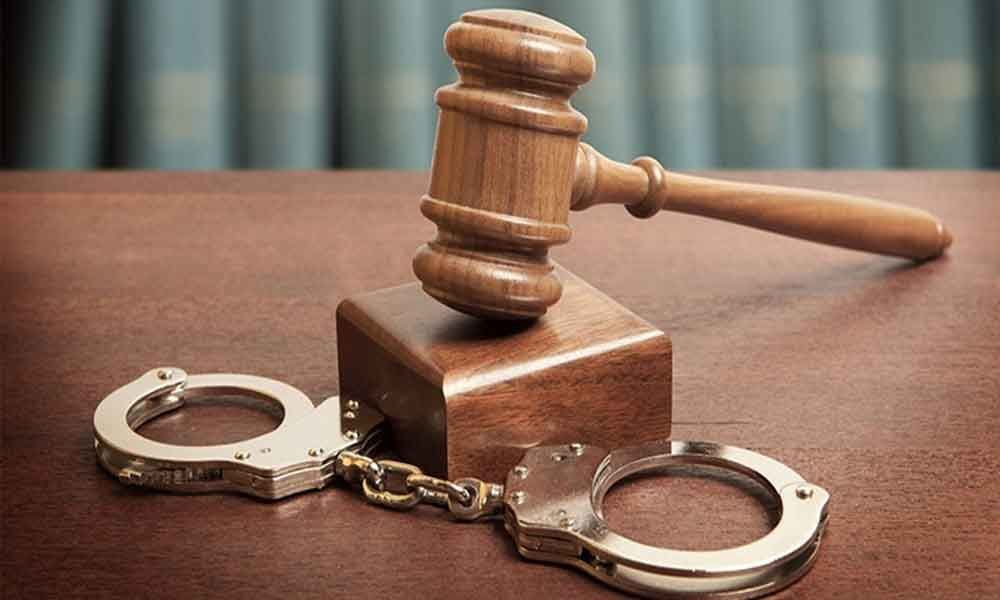 Four booked for cheating government official in Maharashtra