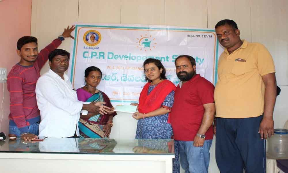 Kalyana Kanuka cheques distributed