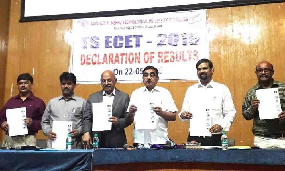 Girls outshine boys in TS ECET results