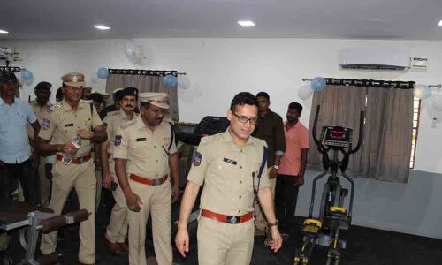 SP Sunil Dutt inaugurates gym in Kothagudem