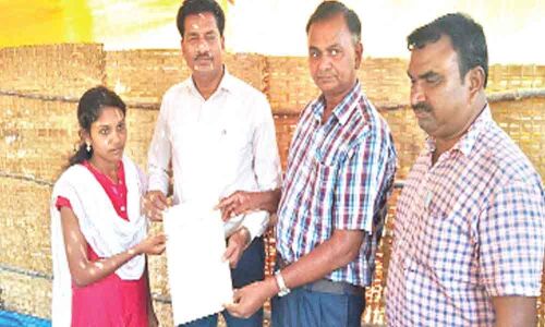 KTR helps an orphan girl