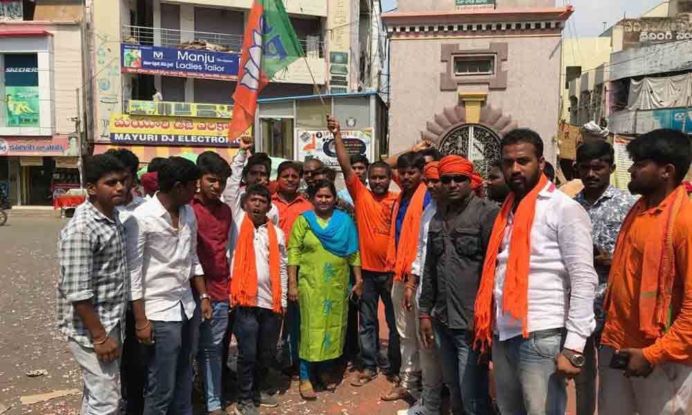 BJP gives shock to TRS in Karimnagar