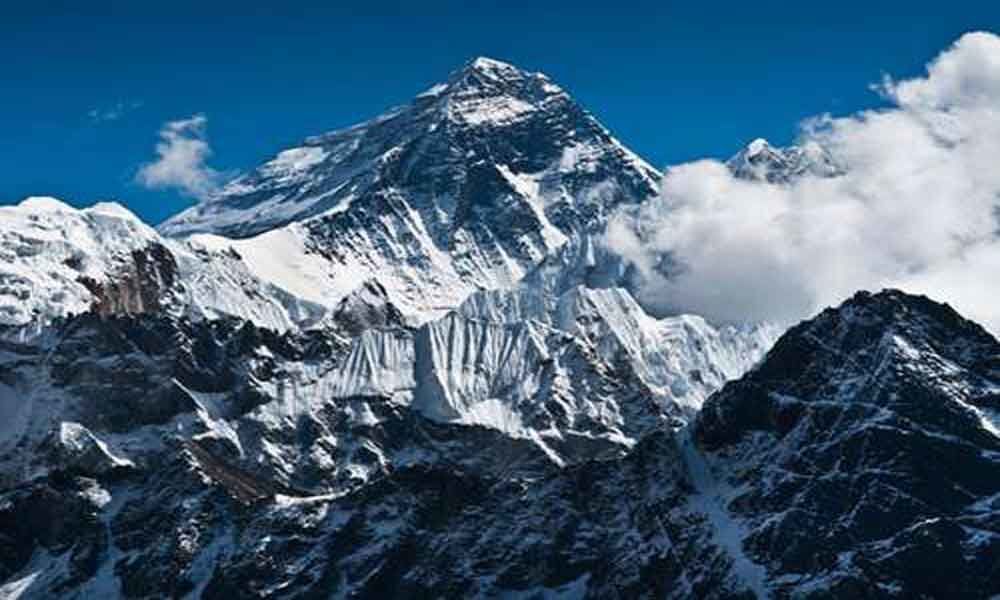 NCC cadet scales Mount Everest peak