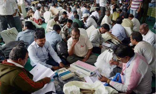 Candidates all geared up with near and dear ones for the Lok-Sabha election results