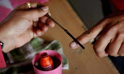 Counting for 2 LS seats, 4 bypolls begin in Goa