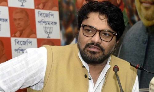 West Bengal: Babul Supriyo leading from Asansol, Locket
