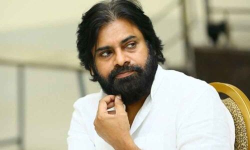 Janasena Chief Pawan Kalyan Trails in Intital trends at  Gajuwaka & Bheemavaram