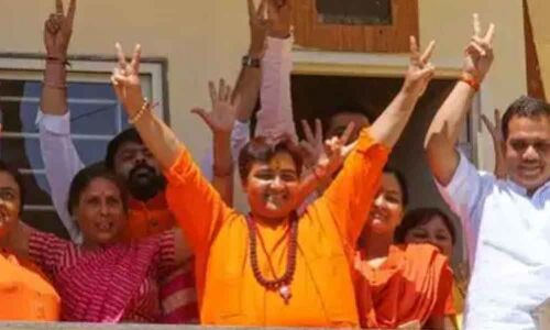Sadhvi Pragya takes a lead over Congress in Bhopal