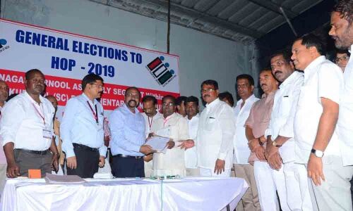 TRS stands high in Mahbubnagar, Nagarkurnool